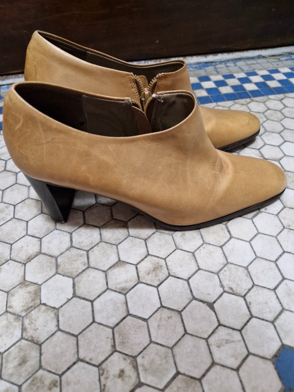 Nicole leather heels